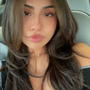 Meet your Posher, Kayla